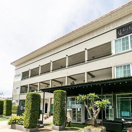 Oyo 75305 T Park Pak Chong Hotell Mu Si Eksteriør bilde