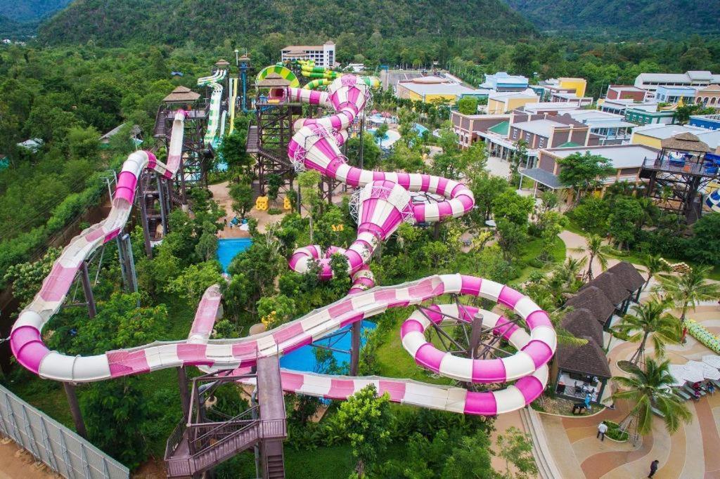 Oyo 75305 T Park Pak Chong Hotell Mu Si Eksteriør bilde