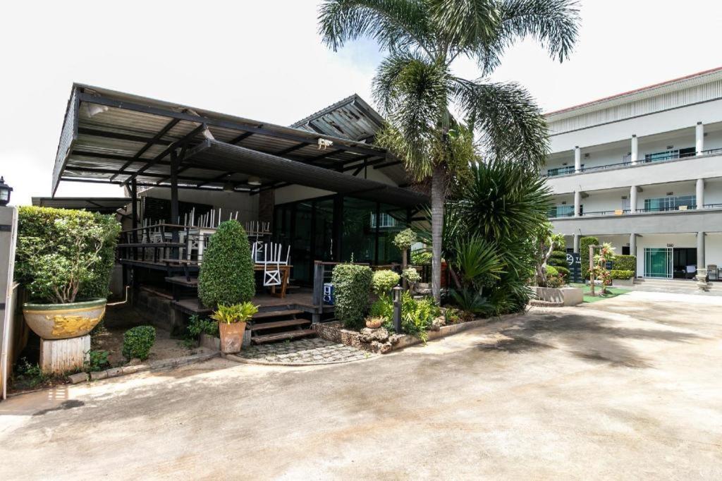 Oyo 75305 T Park Pak Chong Hotell Mu Si Eksteriør bilde