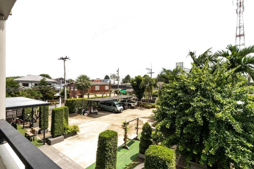 Oyo 75305 T Park Pak Chong Hotell Mu Si Eksteriør bilde