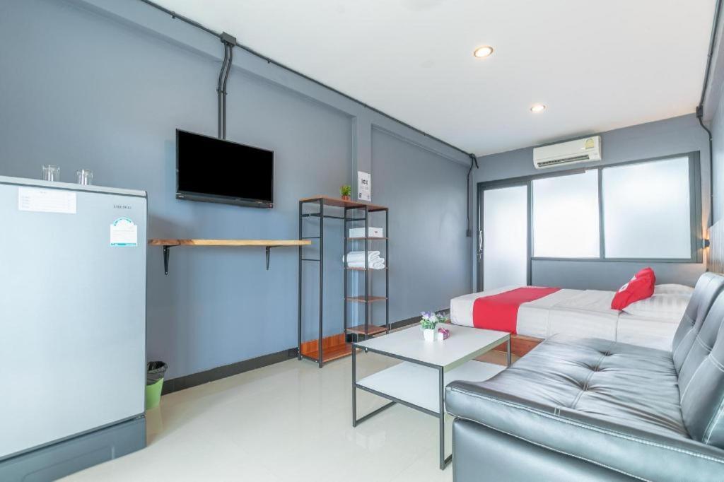Oyo 75305 T Park Pak Chong Hotell Mu Si Eksteriør bilde